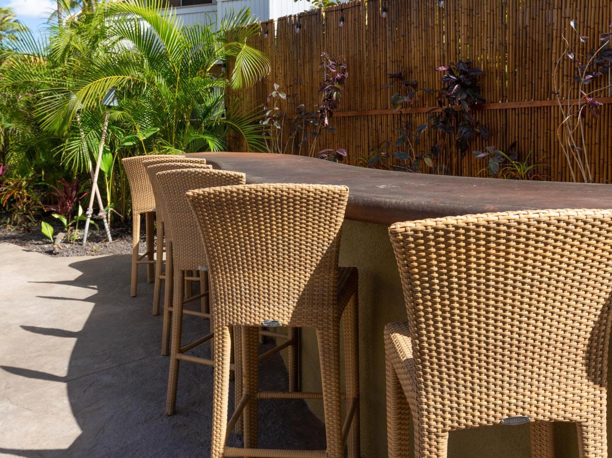Plumeria Suite, 2-Bedrooms, Sleeps 6, Pool & Bbq, Pre-Renovation Summer Sale Кихей Экстерьер фото
