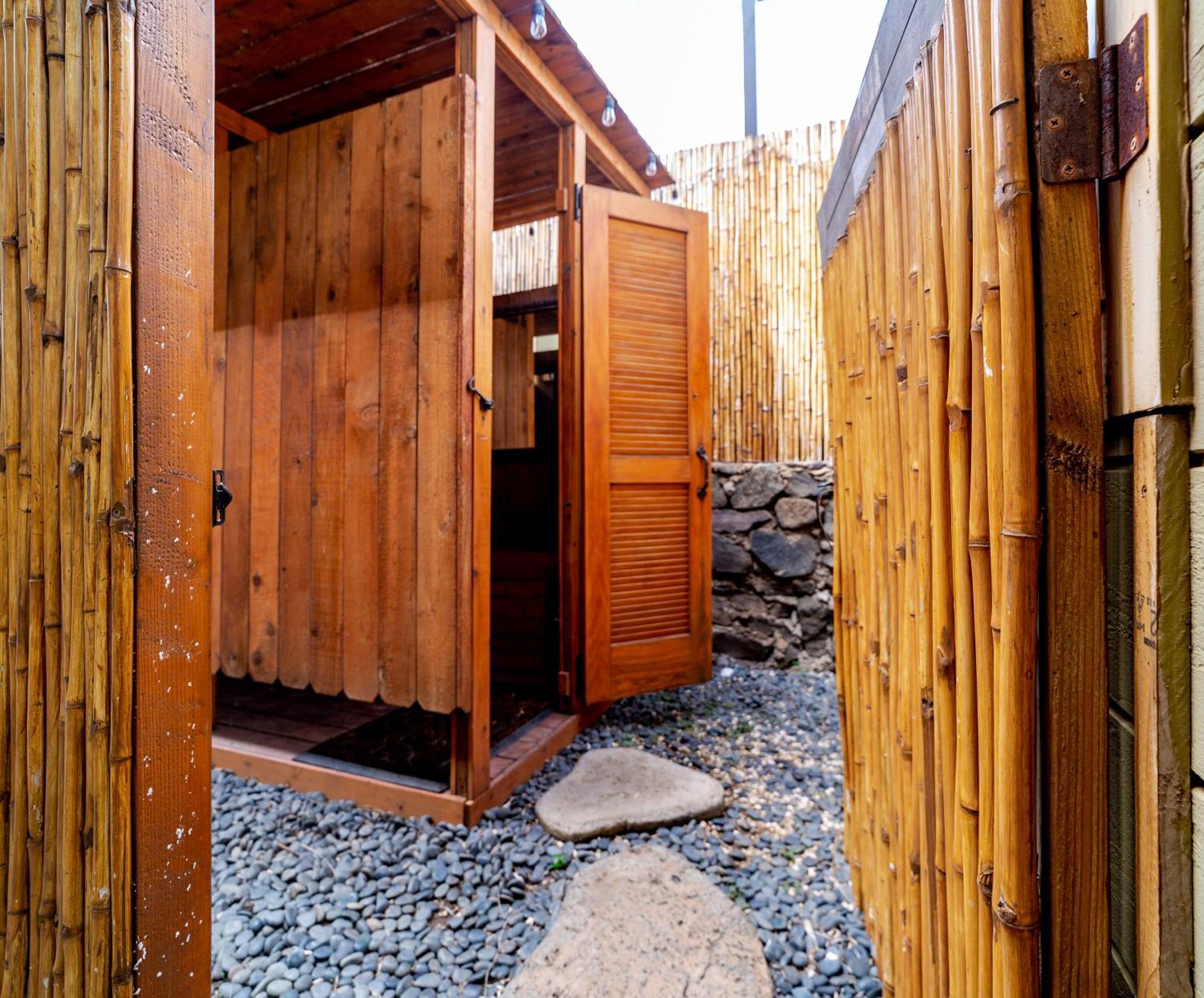 Plumeria Suite, 2-Bedrooms, Sleeps 6, Pool & Bbq, Pre-Renovation Summer Sale Кихей Экстерьер фото